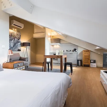 Florella Jean Jaures Apartmán *